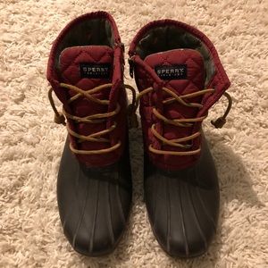 Women’s sperry boots